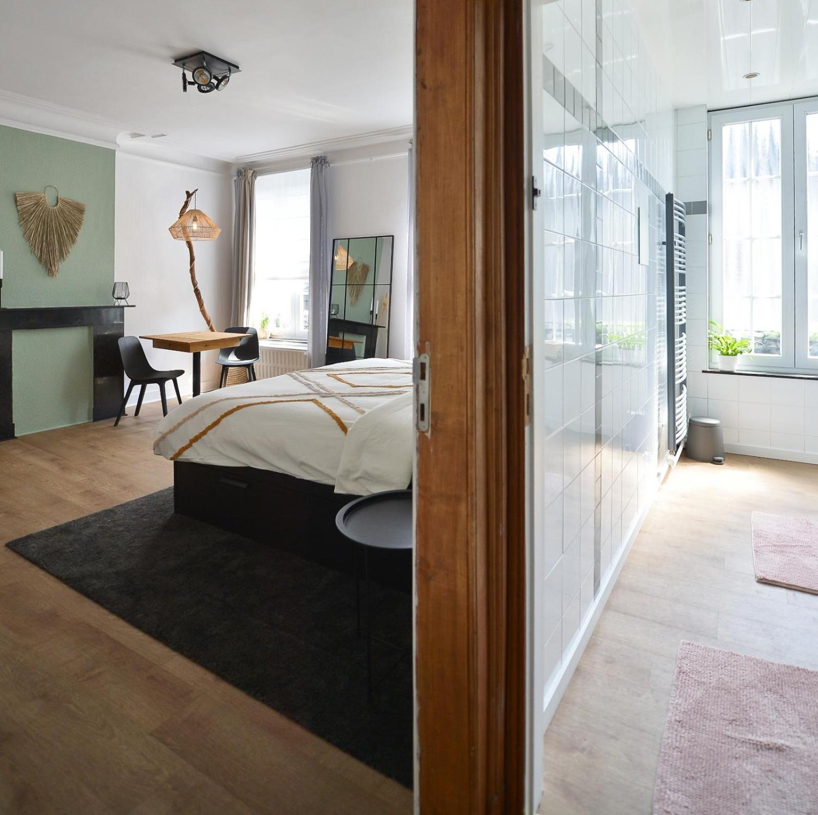 La Chambre De Sam - Chambre Lit 180 Avec Sdb Privee Proche Centre Ville 列日 外观 照片